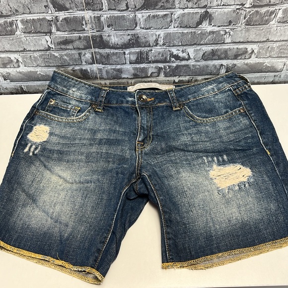 ‎Refuge - Picture 3 of 5